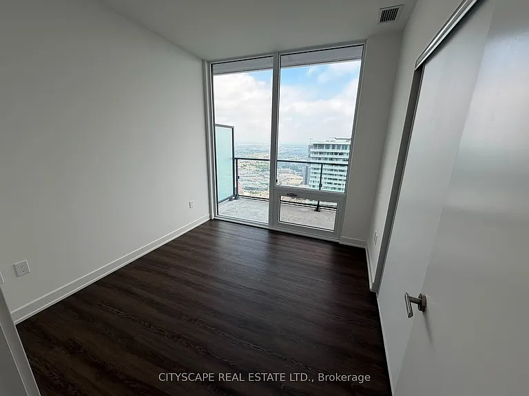 448 Burnhamthorpe Rd W #6408 — Photo 8