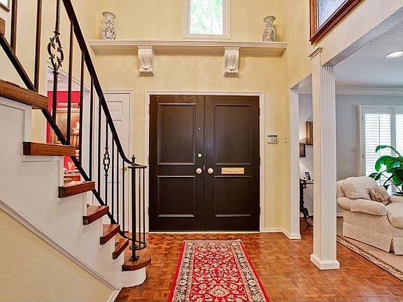 2nd image of 8508 Town House Row