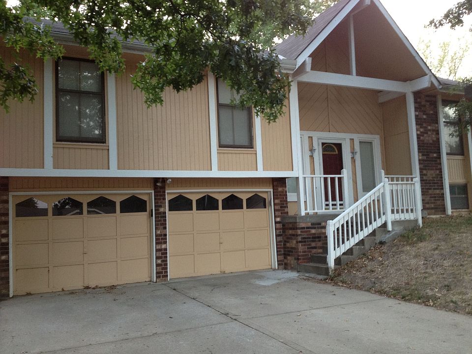 1st image of 1116 Canterbury Ln