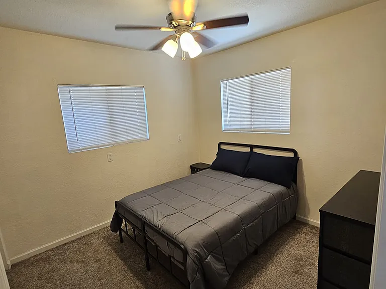 1527 E Silver St #2 — Photo 4