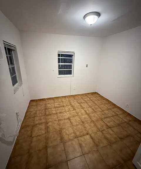442 SW 36th Ave — Photo 7