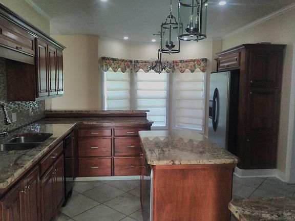 5th image of 1341 Melissa Dr