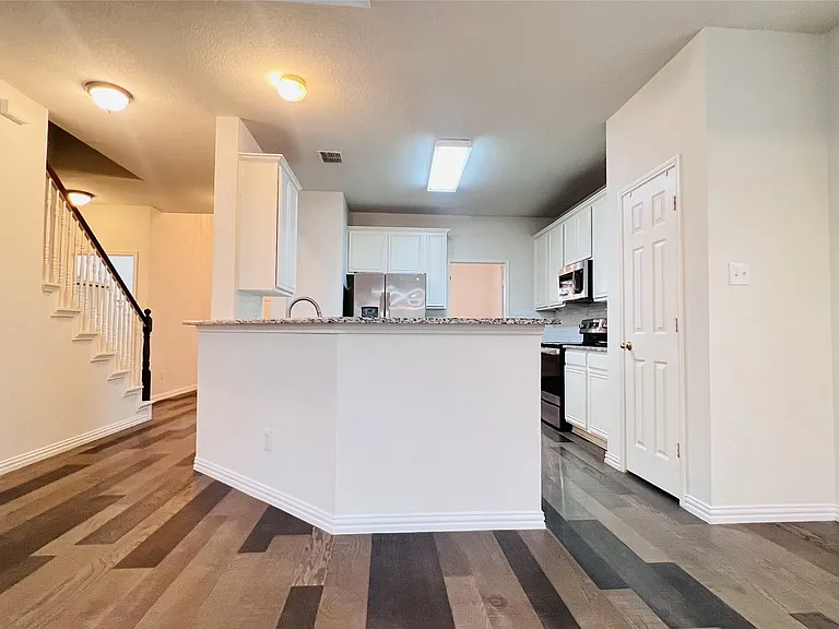 818 Green Pond Dr — Photo 15