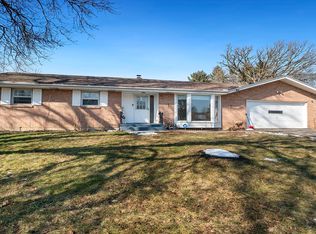 5434 Brookview Rd, Rockford, IL 61107