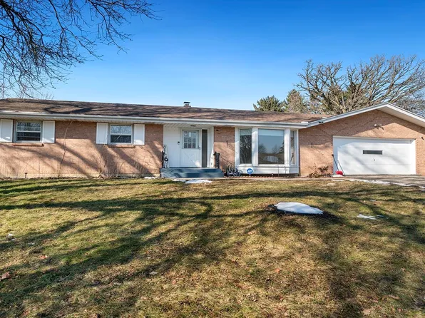 5434 Brookview Rd, Rockford, IL 61107