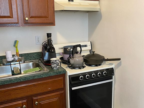 5th image of 35 Eastern Pkwy APT 1F