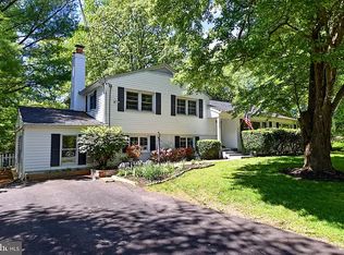 6203 Beachway Dr, Falls Church, VA 22041