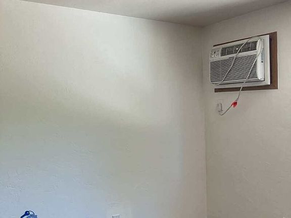 3rd image of 308 Leeland St APT 1