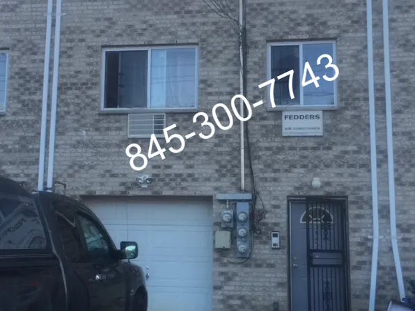 3945 Laconia Ave, Bronx, NY 10466