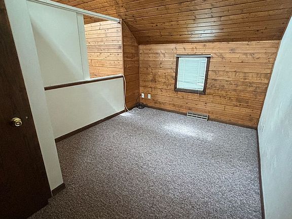 5th image of 312 N Genevieve St