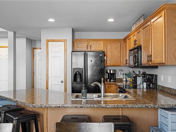 3rd image of 2236 NW Bayberry Ln