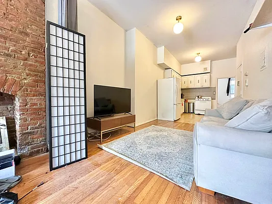 Rented by Doorway NYC, LLC | media 10