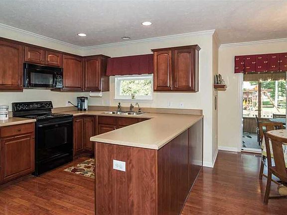 5th image of 14372 Chapelwood Ln