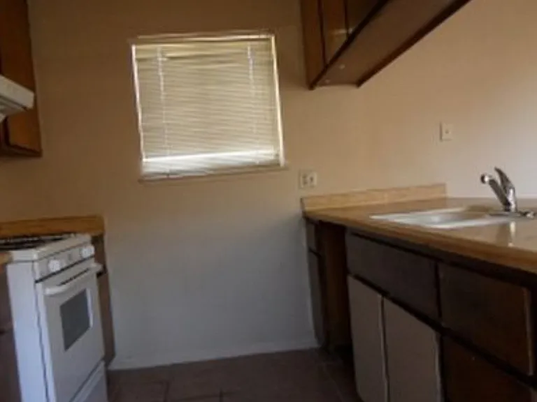 8945 Kelley Dr — Photo 5