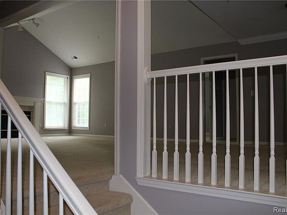 5th image of 28456 Carlton Way Dr #1