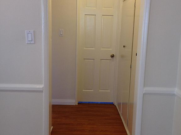 4th image of 1221 S Bedford St