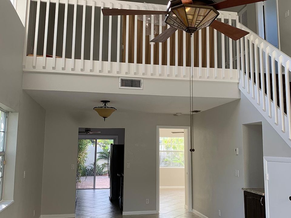 1st image of 320 SE 2nd Ave