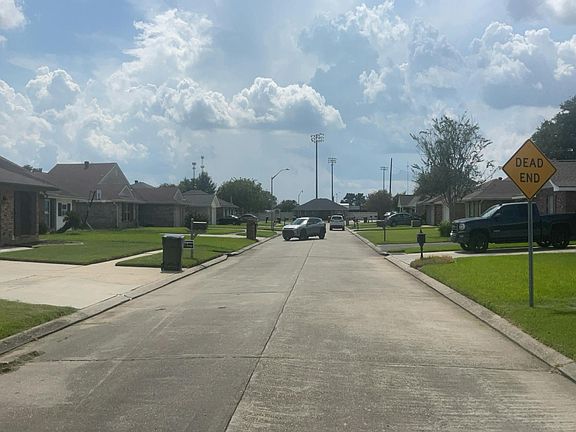 4th image of 210 Gaynell Dr