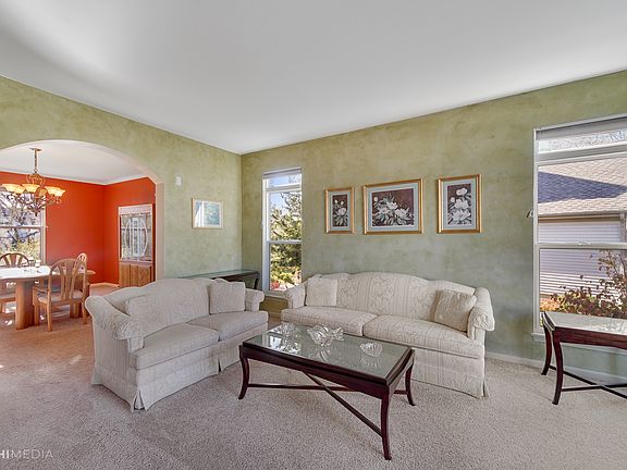 3rd image of 1462 Saddleridge Pl
