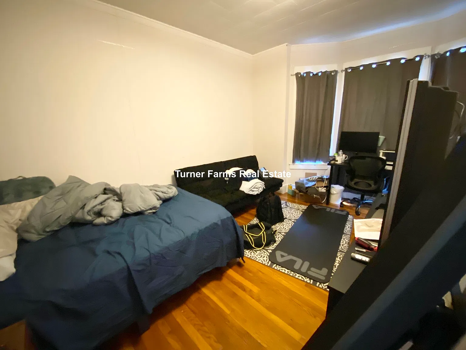 2 bed, 9999 sqft, $2,400 — Photo 4