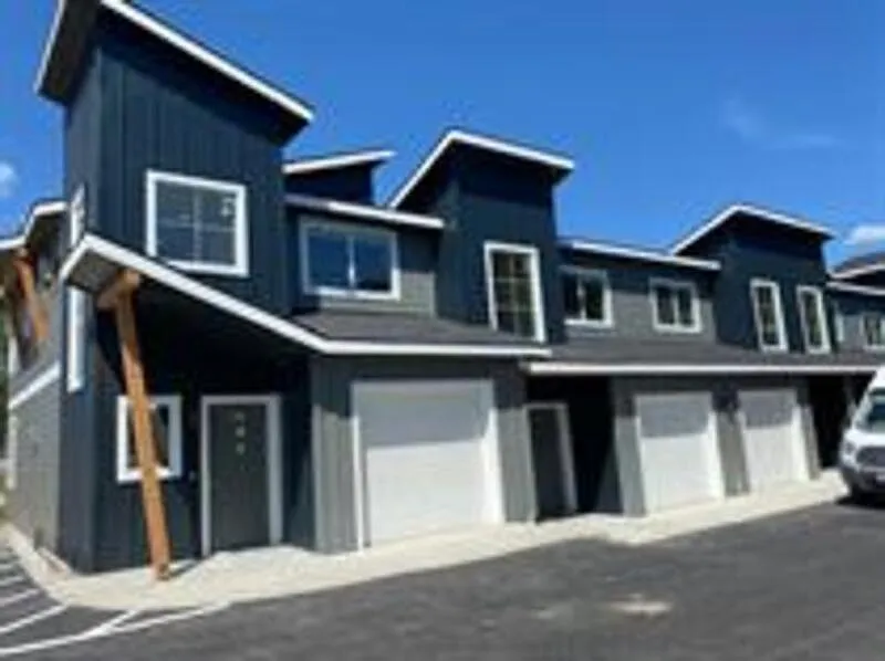 2 bed, 2.5 bath, 1370 sqft, $1,850 — Photo 1
