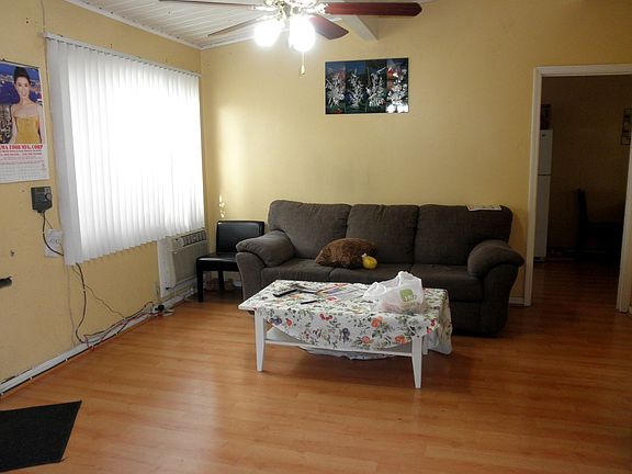 2nd image of 4204 N Hartley Ave