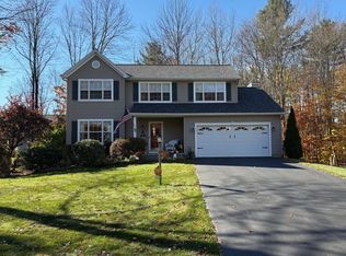 3 Santee Dr, Gansevoort, NY 12831