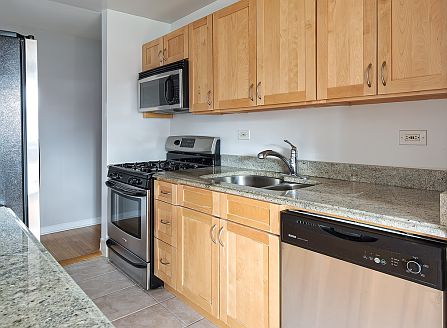 4th image of 50 W 93rd St #505A
