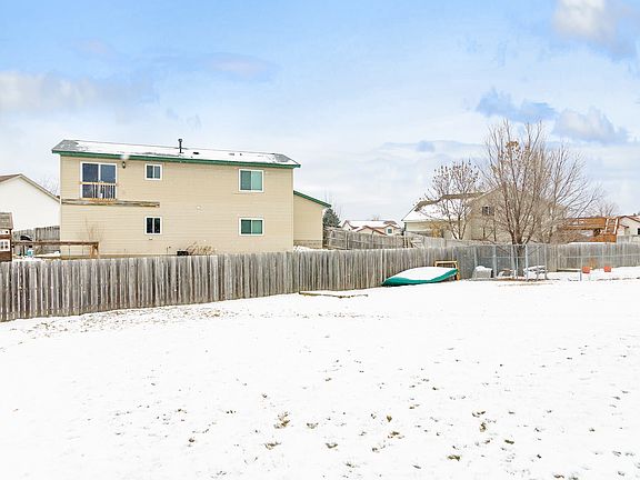 5th image of 37979 Greenway Ave