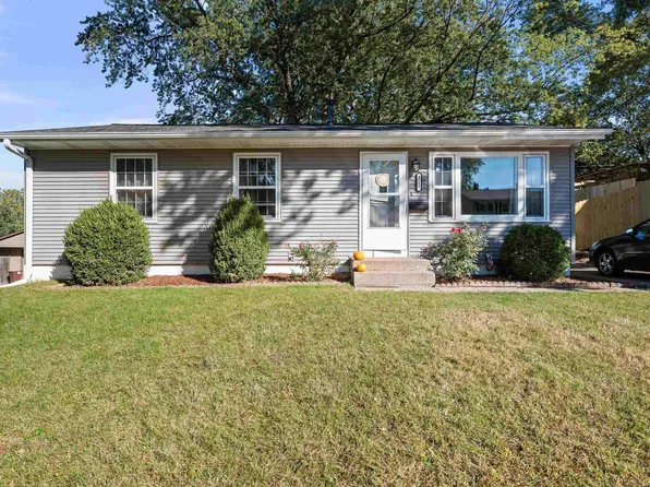 4717 Harrison St, Davenport, IA 52806