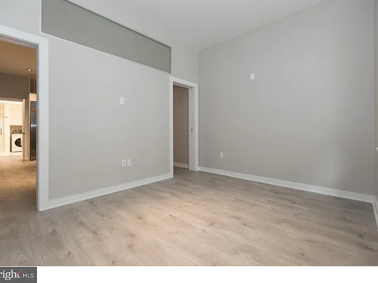 1602 Sansom St #2 — Photo 11