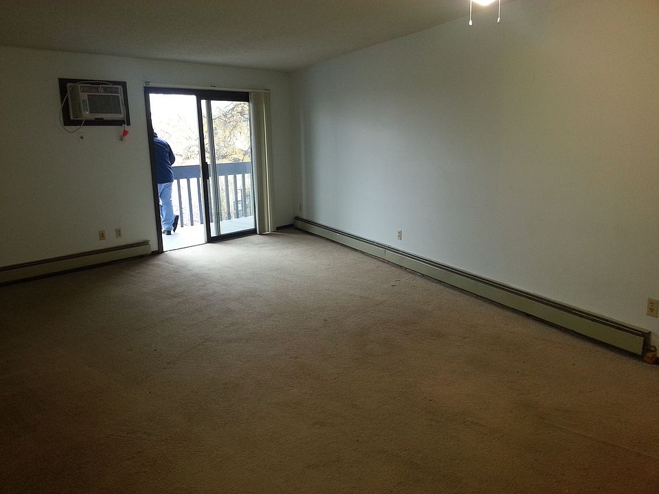 1st image of 2930 Blaisdell Ave APT 327