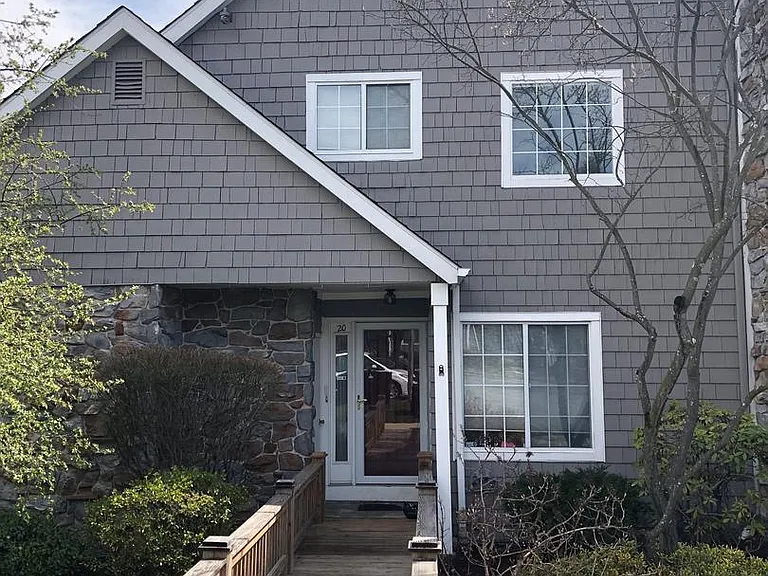 20 Lantern Ln #20 — Photo 1