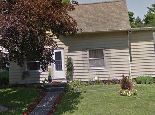 212 W Spring St, Princeville, IL 61559