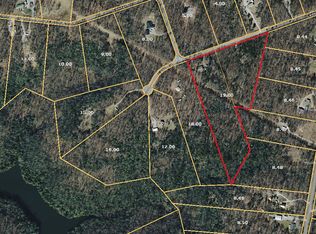 261 Cade Rd, Monterey, TN 38574