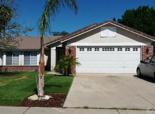 2556 W Loma Vista Dr, Rialto, CA 92377
