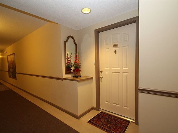 4th image of 5200 N Knoxville Ave APT 304S