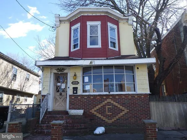 206 Bartram Ave, Essington, PA 19029