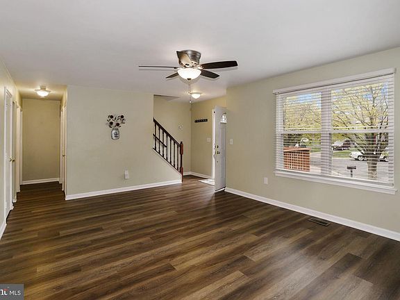 5th image of 1401 Iron Horse Ct