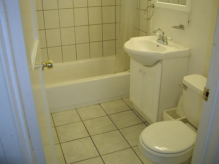 2893 Alma St — Photo 5