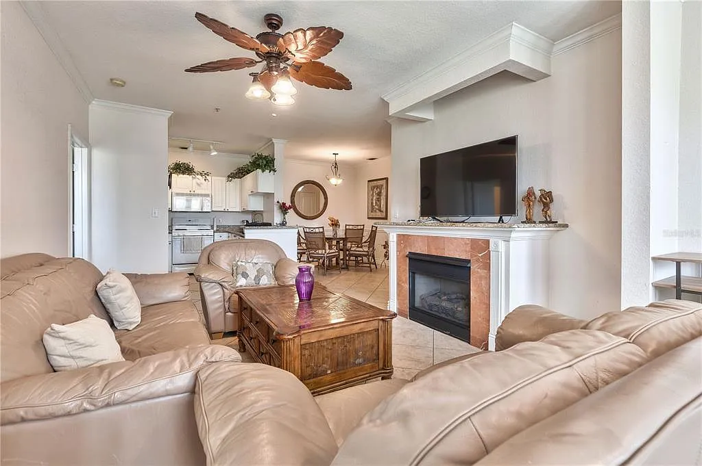2 bed, 2.0 bath, 1230 sqft, $2,300 — Photo 3