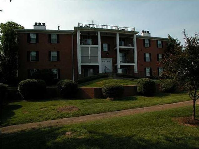 1st image of 203 Donard Park Ave