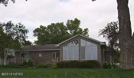 1st image of 206 N Lake Dr