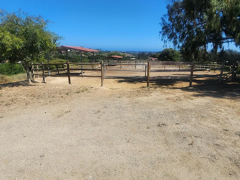 6016 La Goleta Rd — Photo 14
