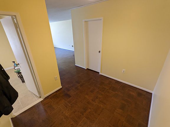 3rd image of 3705 S George Mason Dr #A14