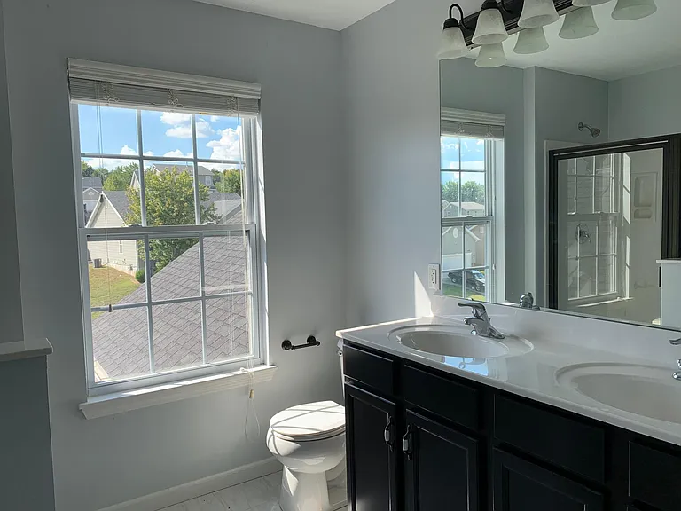 5512 Twelve Oaks Rd — Photo 5