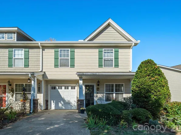 57 Old Salem Ct, Fletcher, NC 28732