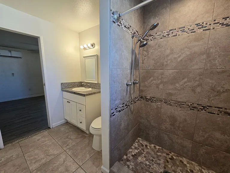 4124 W Avenue L6 — Photo 19