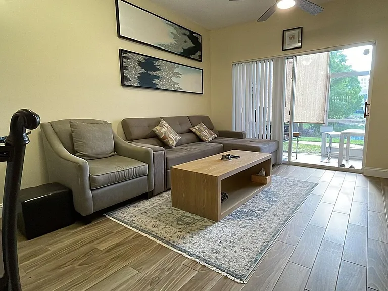 4847 Palmbrooke Ter — Photo 3