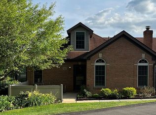 52 Ashford Dr, Cranberry Township, PA 16066